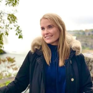 Meet your Posher, Gabriella